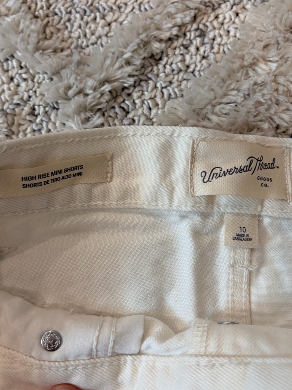 Universal Thread White High-Rise Mini Shorts - NWT - Picture 3 of 4
